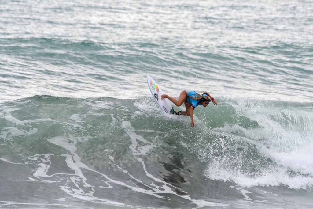 ¡Nuevo contenido del equipo próximamente! 36 Bomber Floating Eyewear Latin America Equipo backside en la final