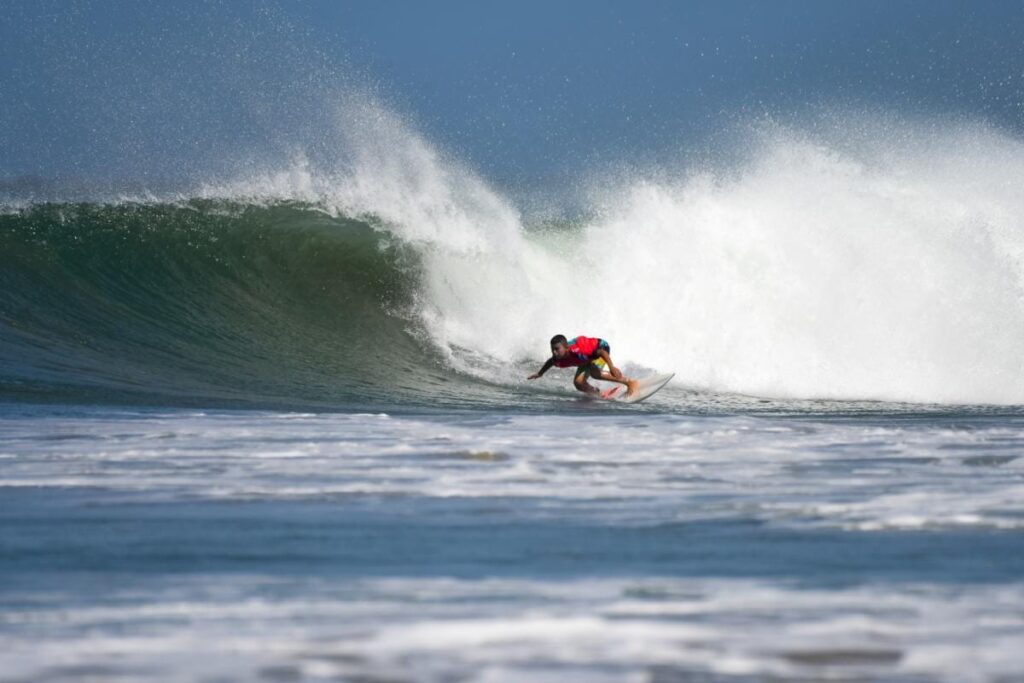 ¡Nuevo contenido del equipo próximamente! 37 Bomber Equipo federacion surf contest 2018