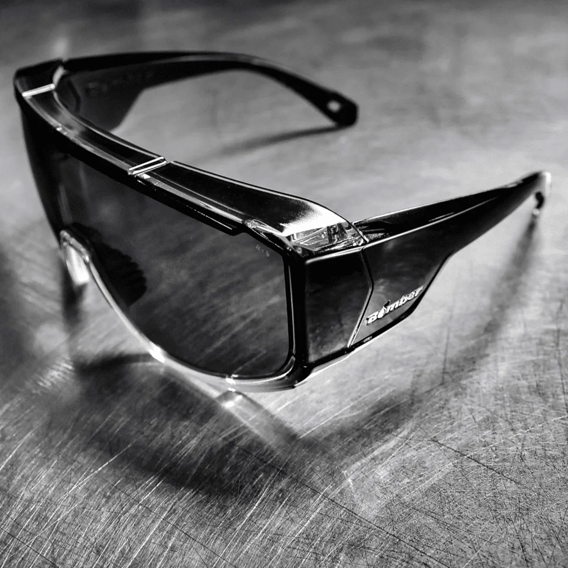 Magnum Bomb - Gafas de Sol Polarizadas Cristal Ahumado ANSI Z87+ 7 Magnum Bomb - Gafas de Sol Polarizadas Cristal Ahumado ANSI Z87+ - Imagen 7