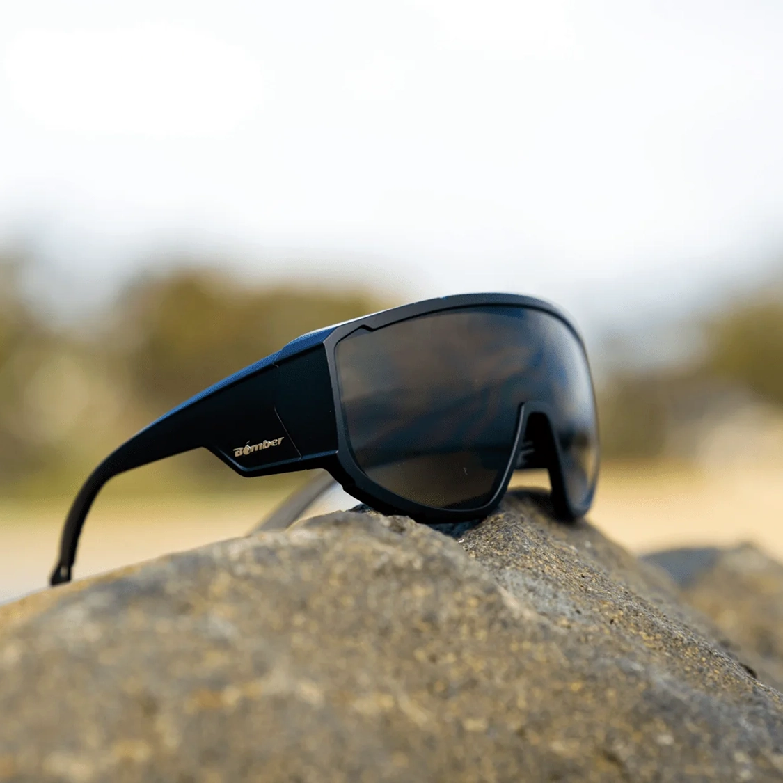 Magnum Bomb - Gafas de Sol Polarizadas Oscuro ANSI Z87+ 5 Magnum Bomb - Gafas de Sol Polarizadas Oscuro ANSI Z87+ - Imagen 5